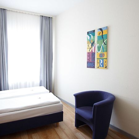 Senator Hotel Франкфурт на Майн Екстериор снимка