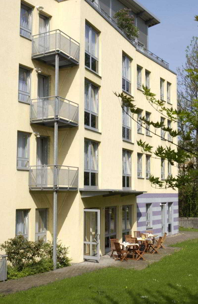 Senator Hotel Франкфурт на Майн Екстериор снимка